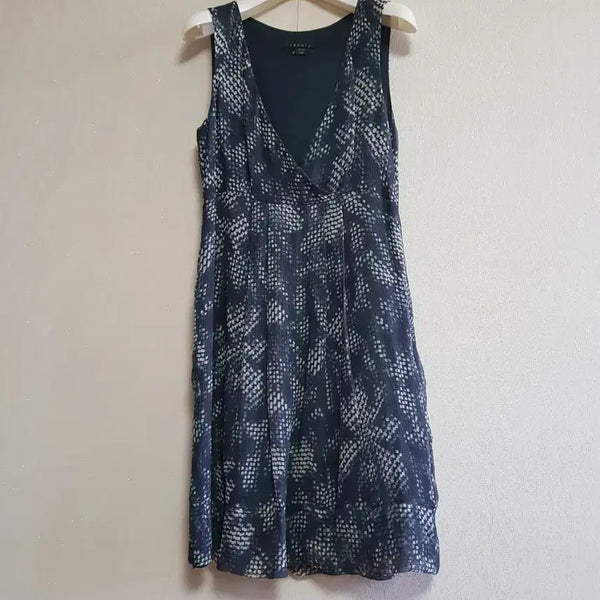 [BUNJANG] Theory Sleeveless Midi Dress / 띠어리 민소매원피스