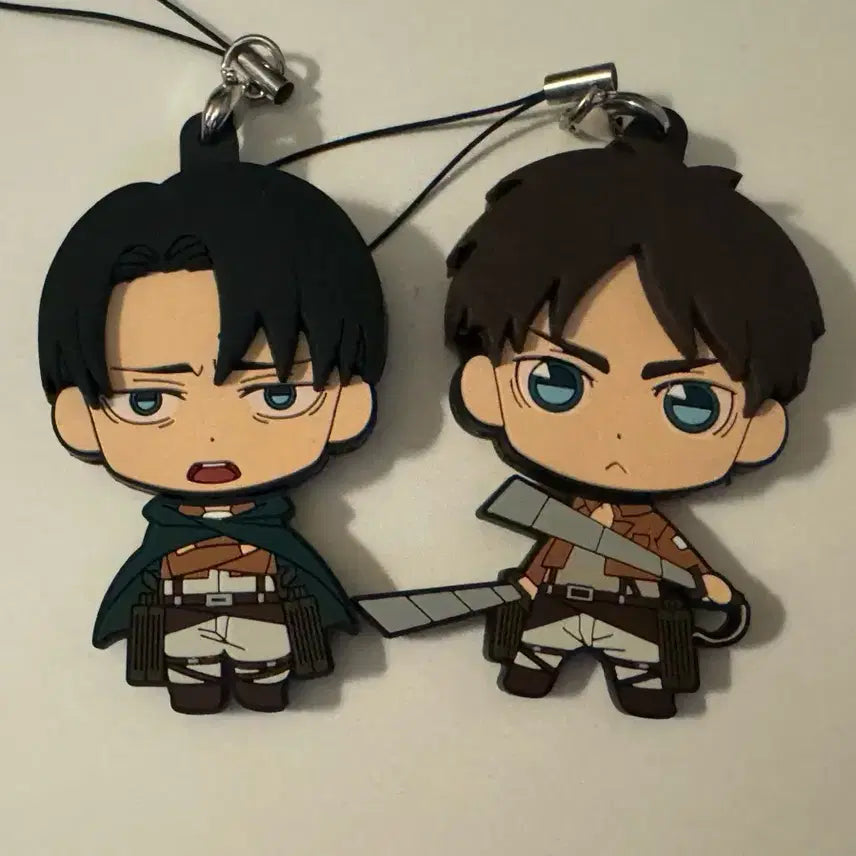[BUNJANG] Attack on Titan Levi & Eren Face-Changing Keyring Set / 진격의거인 리바이 에렌 러버챰 굿스마일 얼굴바뀌는 키링