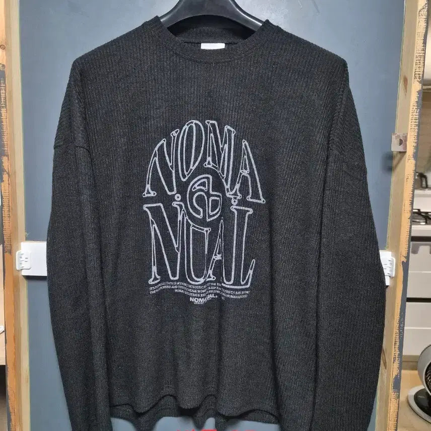 [BUNJANG] NOMENUÄL Black Sweatshirt T-shirt / 노메뉴얼 맨투맨 티셔츠 블랙