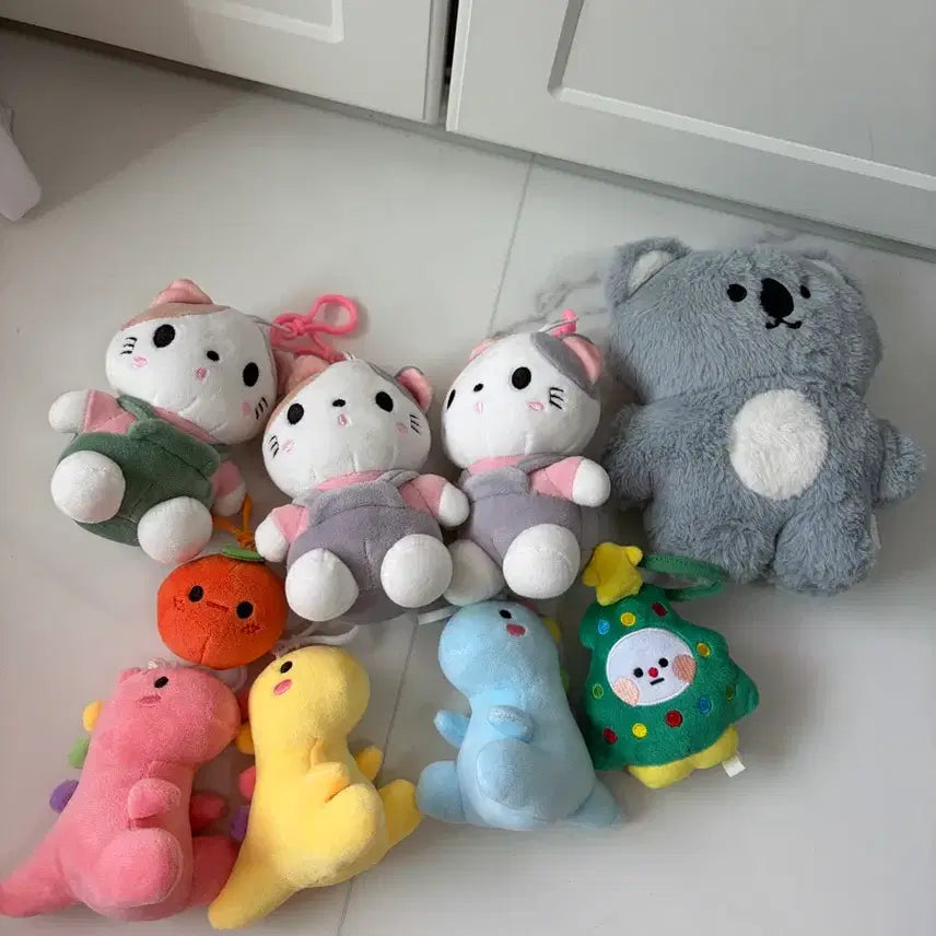 [BUNJANG] Assorted Cute Plush Keychains (Bear, Dinosaur, Tree, etc.) / 인형 키링 모음 (곰/공룡/트리 등)