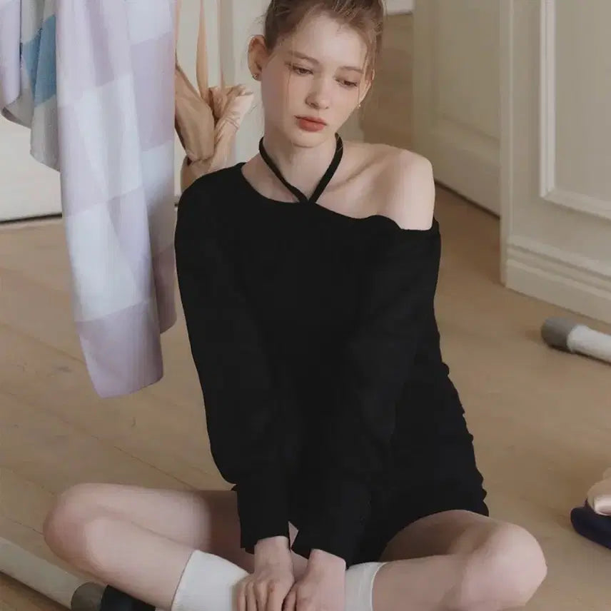 [BUNJANG] Letter From Moon Tip and Toe Halterneck Blouse / [새상품] 레터프롬문 팁앤토 홀터넥 블라우스
