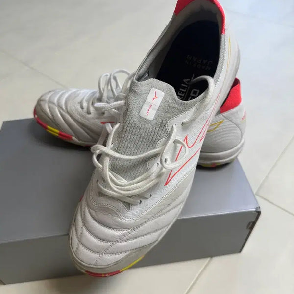 [BUNJANG] Mizuno Sala BETA TF JP 275mm / 미즈노 살라 베타 TF JP