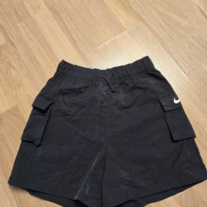[BUNJANG] Nike Black Cargo Shorts XS / 매장구매 5회미만 나이키 블랙 카고 반바지XS