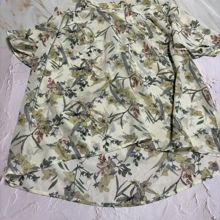 [BUNJANG] Flower Pattern Chiffon Blouse / 플라워 패턴 블라우스 쉬폰
