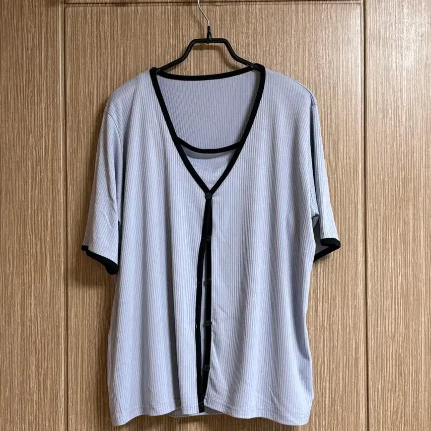 [BUNJANG] Colorblock Cardigan and Camisole Set / 배색 가디건 나시 세트