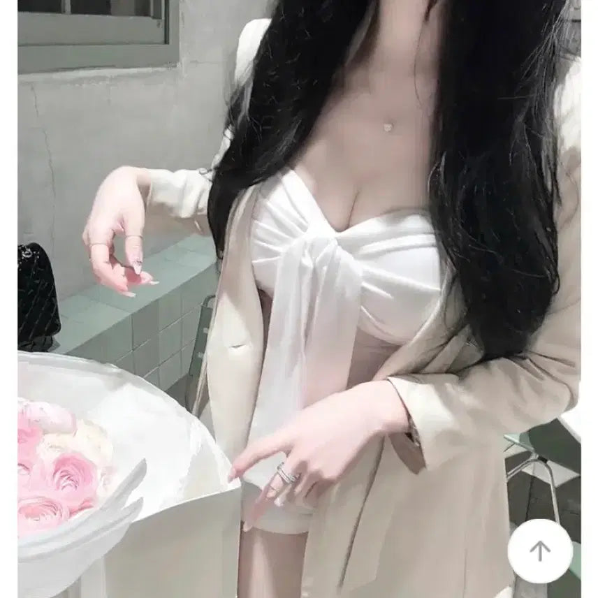 [BUNJANG] Ribbon Tube Top with Built-in Bra / 캡내장 리본 튜브탑 나시