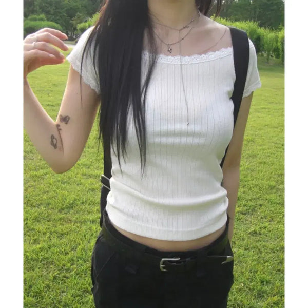 [BUNJANG] ee (eyelet) Boat Short Sleeve T-Shirt Cream / 이즈이즈 아일릿 보트 반팔 티셔츠 크림