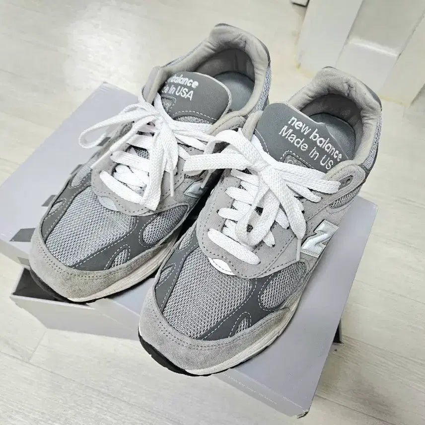 [BUNJANG] New Balance 992 Made in USA Grey Sneakers / 뉴발란스 992 Made in USA 그레이 스니커즈 265