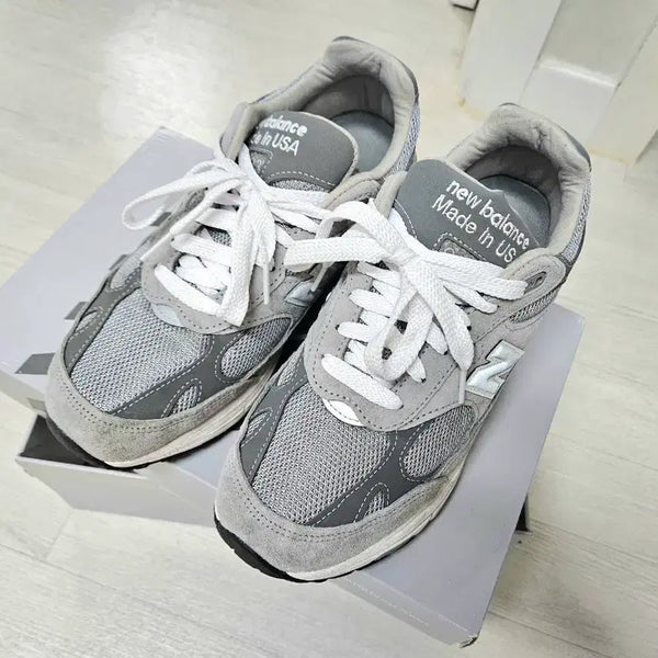 [BUNJANG] New Balance 992 Made in USA Grey Sneakers / 뉴발란스 992 Made in USA 그레이 스니커즈 265