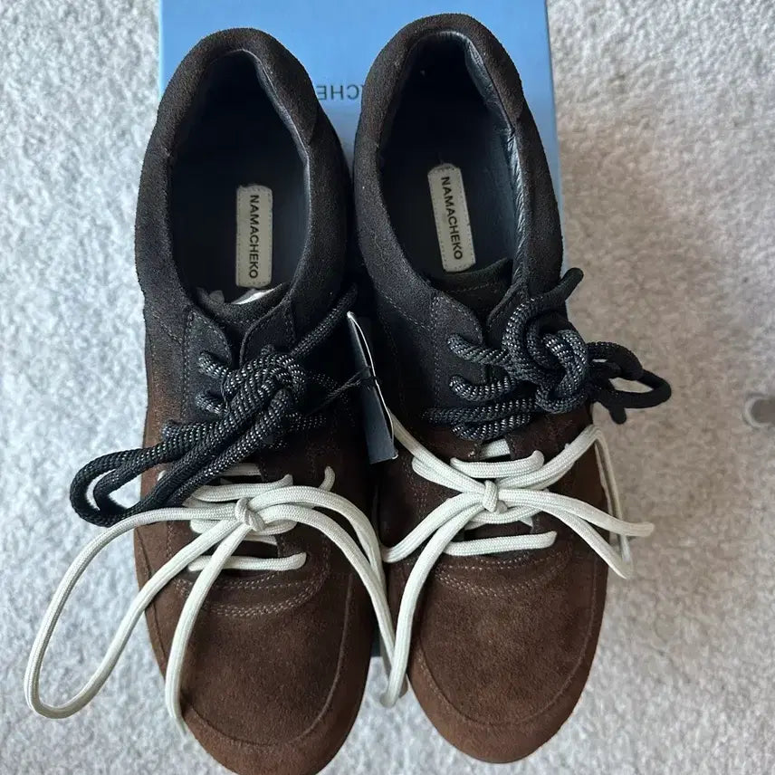 [BUNJANG] Namacheko Osterly Sneaker Sprayed Brick Size 43 / [43]나마체코 오스터리 스니커즈 스프레이드 브릭