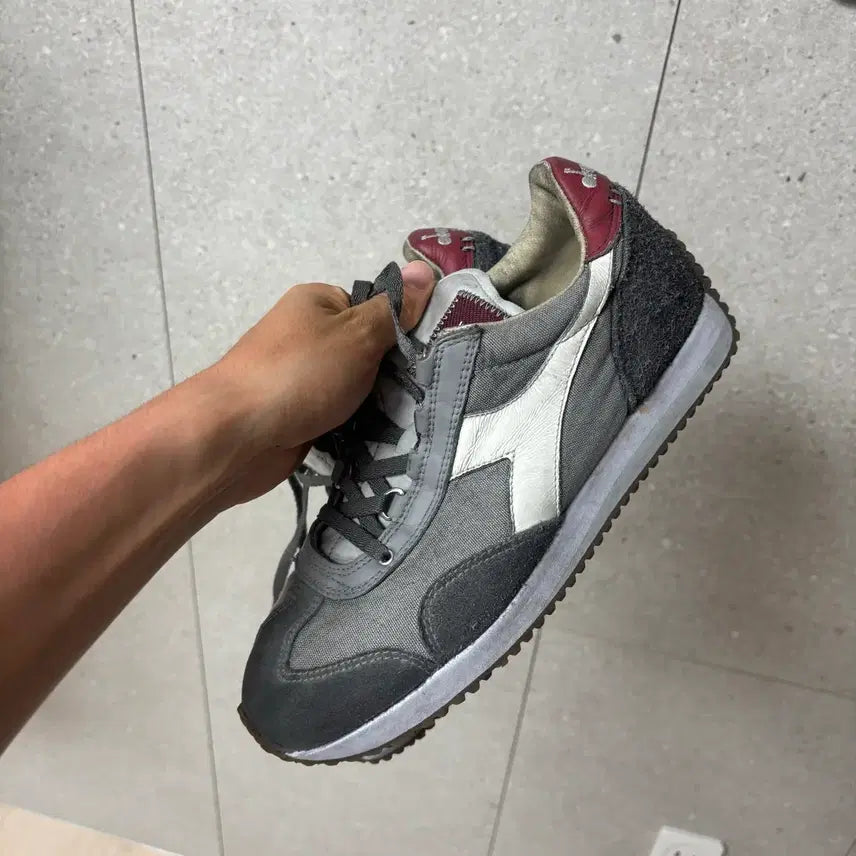 [BUNJANG] Diadora Heritage Sneakers Grey/White / 디아도라 헤리티지 스니커즈 그레이/화이트
