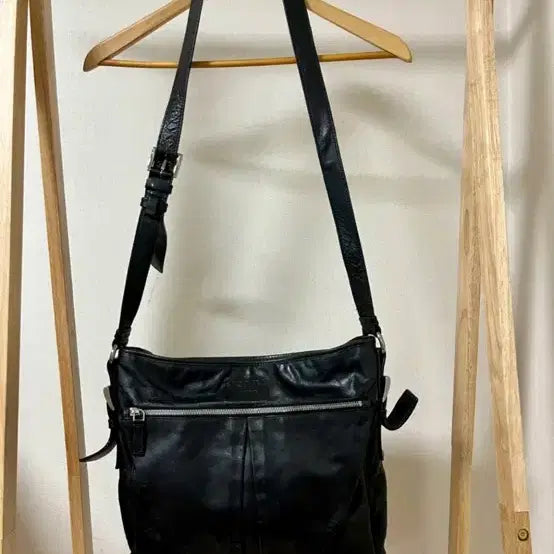 [BUNJANG] Prada Black Calfskin Crossbody Bag / 프라다 블랙 송아지 가죽 크로스백 정품