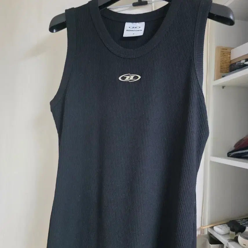 [BUNJANG] Born to Win Sleeveless Top Size 3 / 본투윈 나시3사이즈팝니다