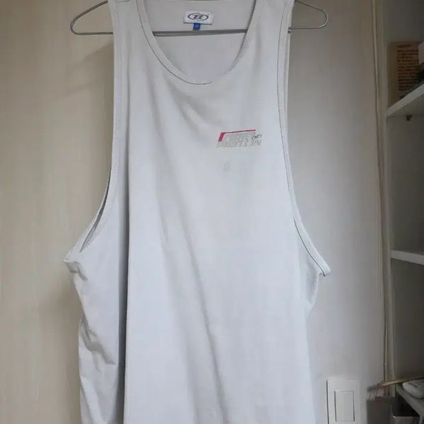 [BUNJANG] Born to Win Sleeveless Top - Size 3 / 본투윈 나시 3팝니다