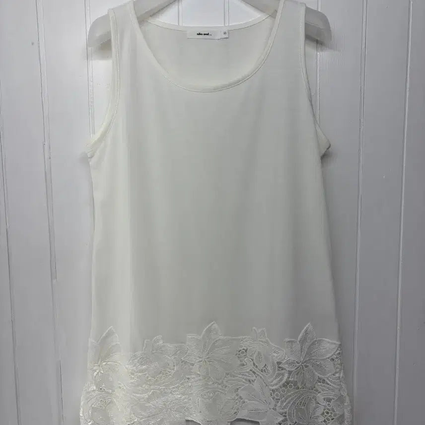 [BUNJANG] Niko and... Lace Combo Sleeveless Top Size 3 (66-77) / 니코앤드 레이스 콤비 민소매 탑 3사이즈(66-77)  바