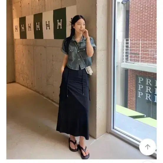 [BUNJANG] Denim Short-Sleeve Shirt + Black Long Skirt Two-Piece Set / 데님 반팔 셔츠 + 블랙 롱 스커트 투피스