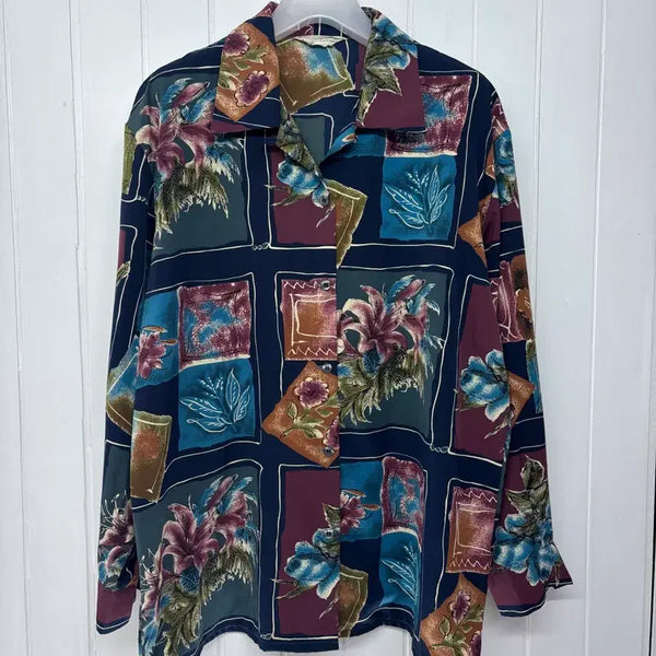 [BUNJANG] Rouge Beef Pattern Blouse Free Size (55-66) / 루즈비프 패턴 블라우스 Free(55-66)