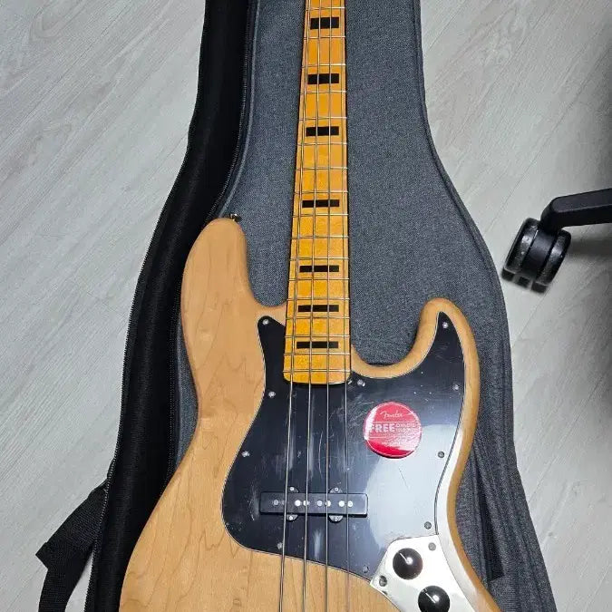 [BUNJANG] Squier Classic Vibe '70s Bass Guitar / 스콰이어 클래식바이브 70 베이스기타