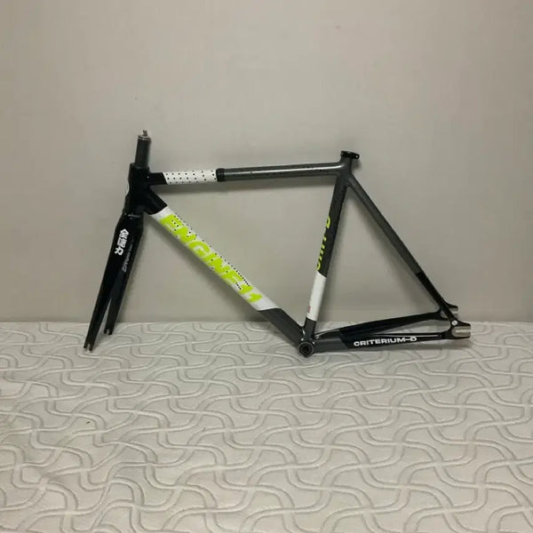 [BUNJANG] Engine11 Neon Charcoal Frame M Size / 엔진11 네온차콜무하자 프렘 사이즈 M 판교