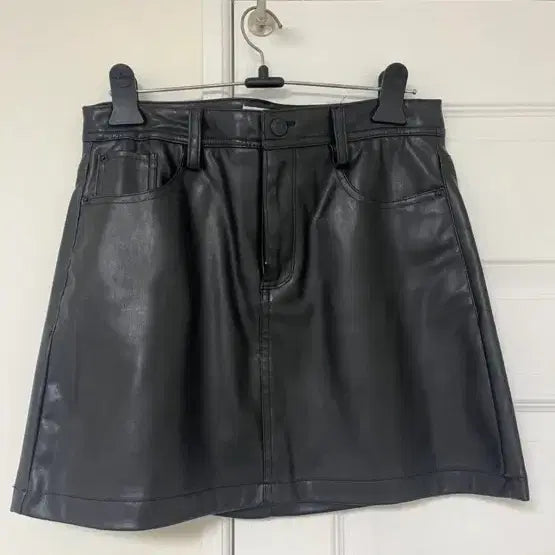 [BUNJANG] Kensie Black Faux Leather Skirt M / Kensie 블랙 레더 스커트 M