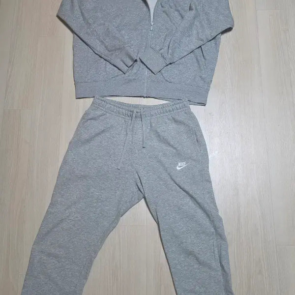 [BUNJANG] Nike Hooded Zip-up Training Set (Top XXL, Bottom L) / 나이키 후드집업 츄리닝 셋업 (상의 XXL , 하의 L)
