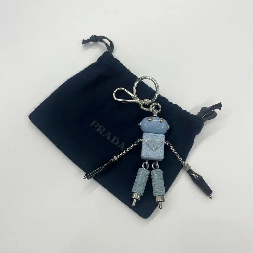 [BUNJANG] Prada Robot Keychain / 프라다 로봇 키링