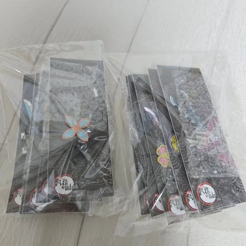 [BUNJANG] Demon Slayer Megabox Sunwheel Sword Keychain Full Set (10 Types, Sealed) / [cgv] 귀멸의 칼날 메가박스 일륜도 키링 10종 풀세트 미개봉