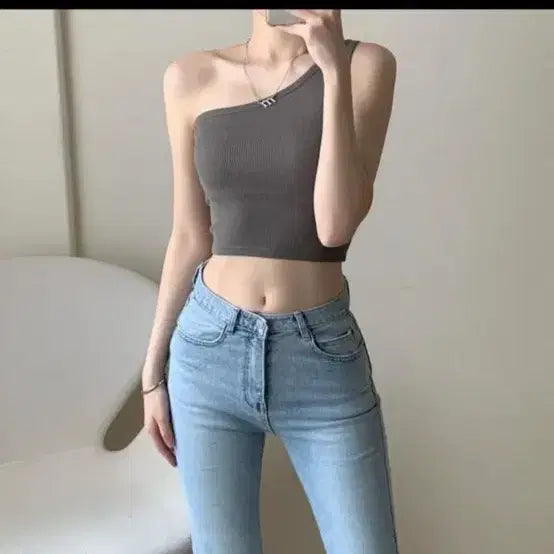 [BUNJANG] Delain Cropped Sleeveless Top / 에이블리 델라인 크롭 나시