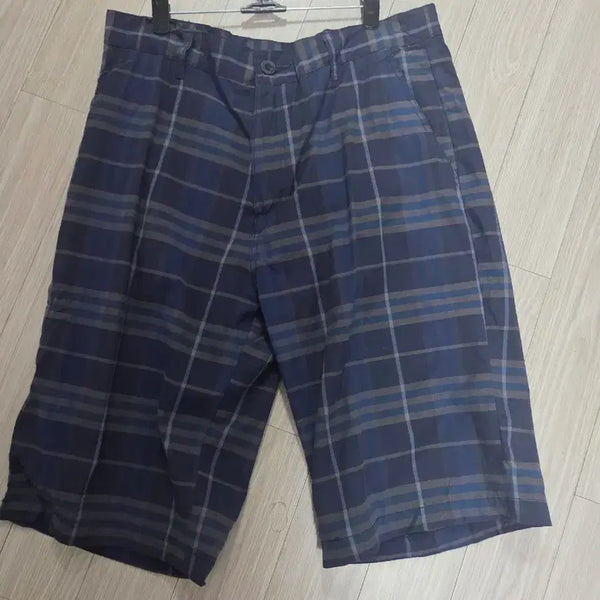 [BUNJANG] Men's 5-Part Checkered Shorts / 체크무늬 반바지 남성용 5부