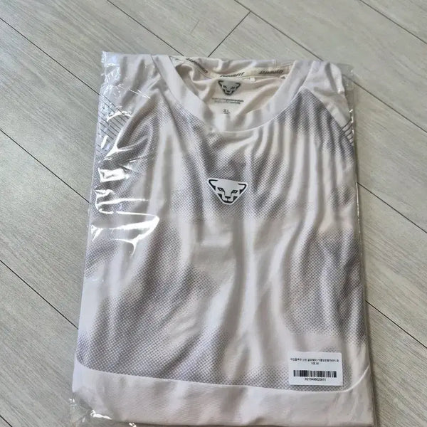 [BUNJANG] Dynafit Performance T-shirt White XL / 다이나핏 기능성 반팔 화이트 XL105
