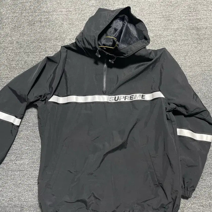 [BUNJANG] Supreme Reflective T-Shirt / 슈프림 리플렉티브