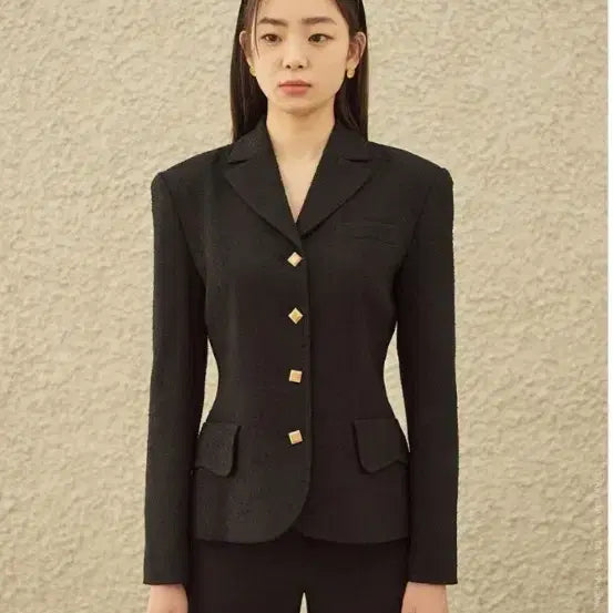 [BUNJANG] Flooum Black Tweed Gold Button Jacket / 플로움 블랙 트위드 금장 버튼 자켓