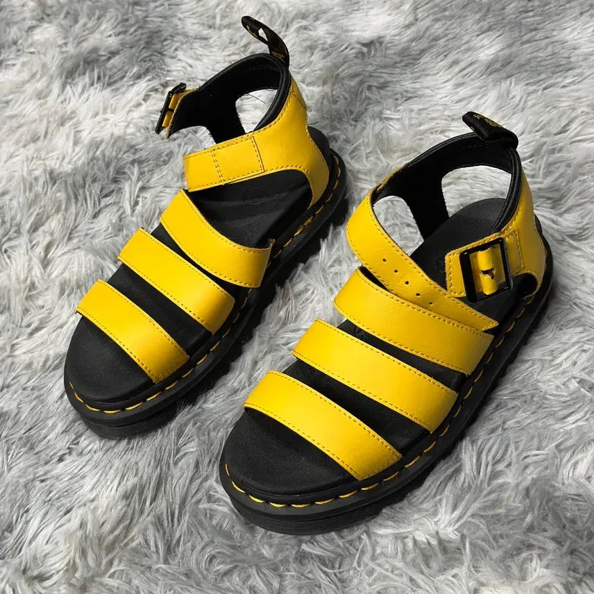 [BUNJANG] Dr. Martens Blair Yellow Sandals Size 240 / 닥터마틴 블레어 샌들 240