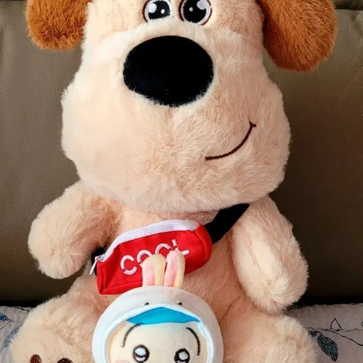 [BUNJANG] Gromit Dog 35cm Plush Doll / Raincoat Usagi Keyring Doll / [가격내림]그로밋 강아지 35cm인형/우비 우사기 키링인형(새상품)