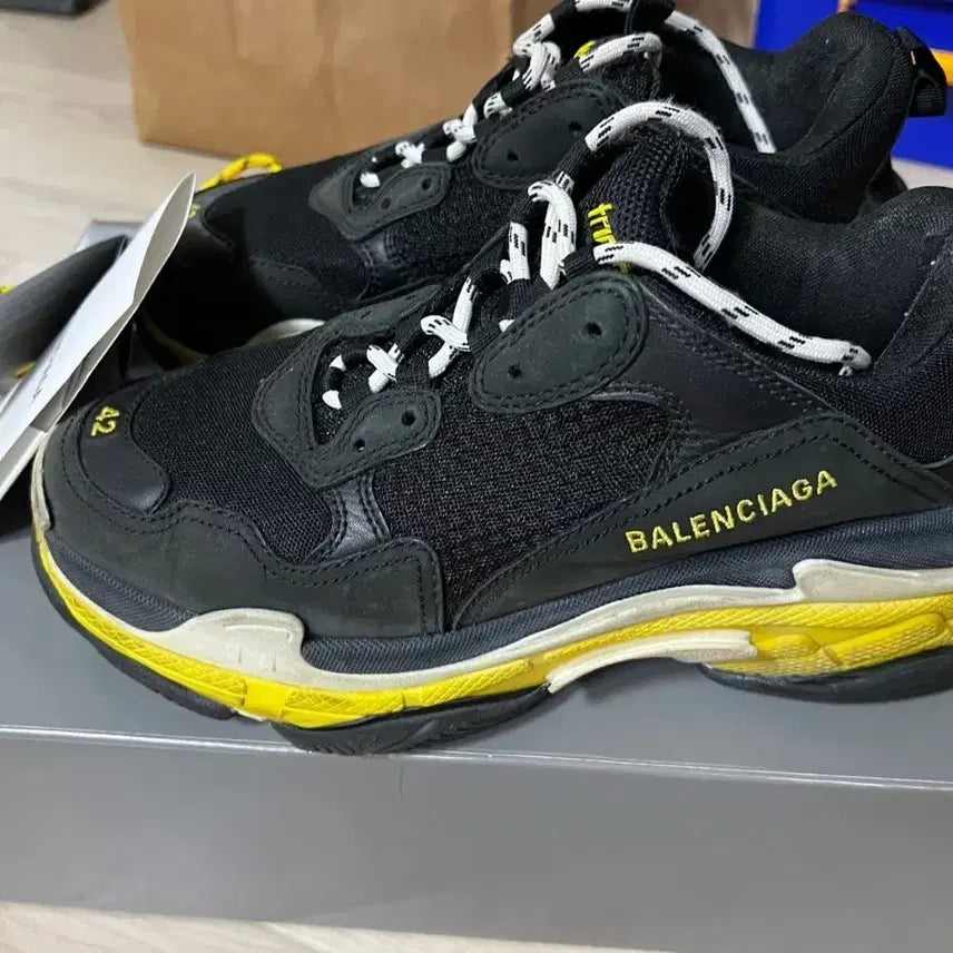 [BUNJANG] Balenciaga Triple S Sneakers / 발렌시아가 트리플 s