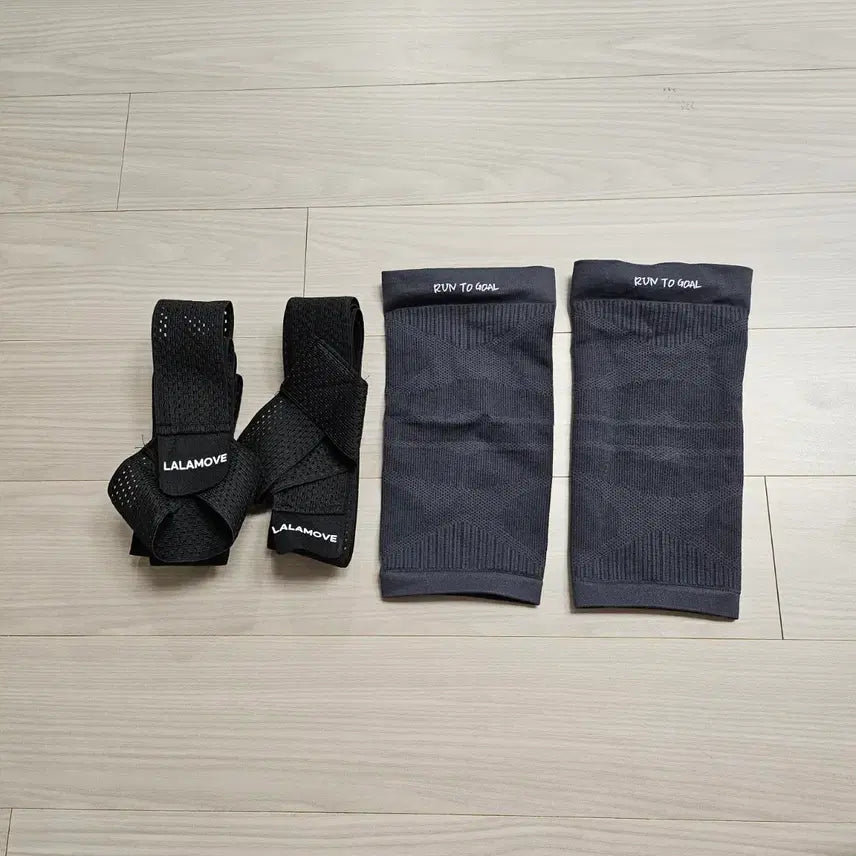 [BUNJANG] Health & Running Knee & Ankle Support Set (2 Knee Braces + 2 Ankle Braces) / 미사용 새상품 )헬스 러닝 무릎보호대2개+ 발목보호대2개 세트