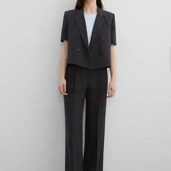 [BUNJANG] Double Button Crop Setup Jacket and Pants Set (Size 44) / 27만원세트 LIST리스트 더블버튼크롭셋업 자켓 팬츠 44 정장 오피스룩