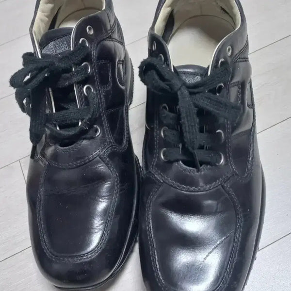 [BUNJANG] Hogan Men's Black Leather Sneakers / 호간 남성 블랙 가죽스니커즈6.5
