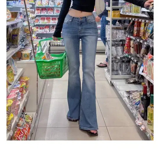 [BUNJANG] WANNA B MUSE High-Waisted Bootcut Jeans with Hip Volume Control / [새상품] 워너비뮤즈 골반볼륨 군살제로 콜라병 허리잘록 청바지