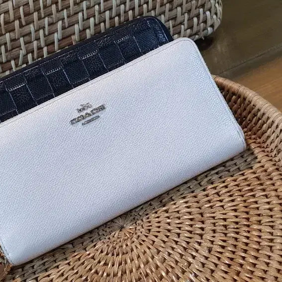 [BUNJANG] Coach White Leather Wallet / (판매완료)장지갑 코치 화이트