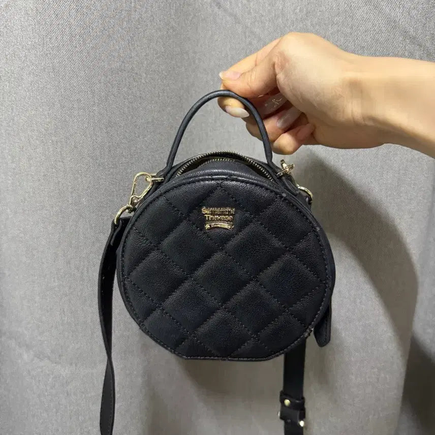 [BUNJANG] Samantha Thavasa Black Quilted Crossbody Bag / 사만사타바사 블랙 퀼팅 크로스백