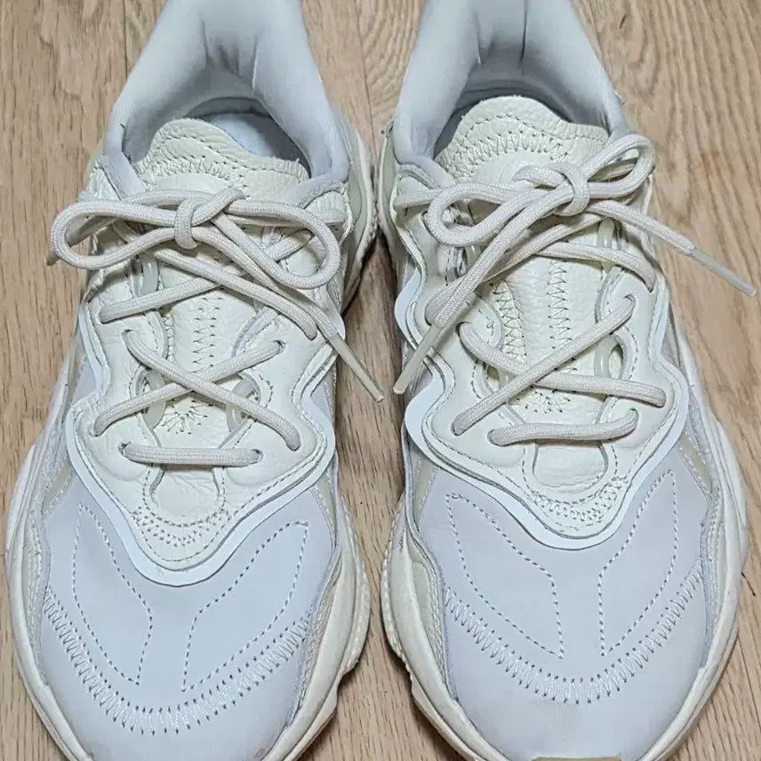 [BUNJANG] Adidas Ozweego Ivory Sneakers Size 230 / 아디다스 오즈위고 아이보리 운동화230