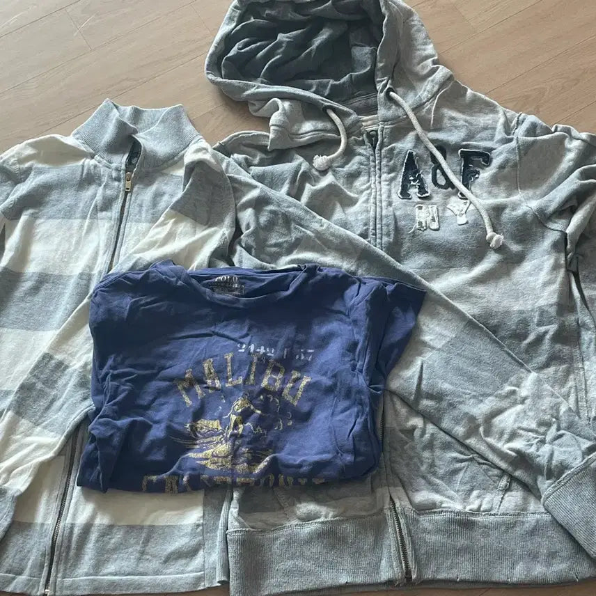 [BUNJANG] Vintage Zip-up Hoodie & T-Shirt Set (New) / 3개 세트 - 9천원. 빈티지 집업,후드집업,반팔티 (새 상품)