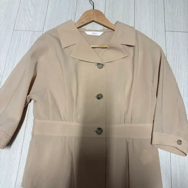 [BUNJANG] Soup Beige Short-Sleeve Jacket / Soup 베이지색 반팔자켓