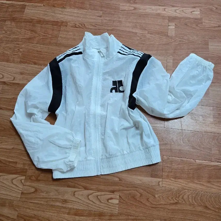 [BUNJANG] Lightweight Windbreaker Jacket / 바람막이