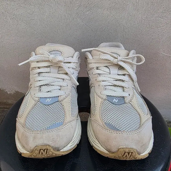 [BUNJANG] New Balance 2002R M2002RAA Grey Sneakers / 뉴발란스 2002R M2002RAA 그레이 235 운동화