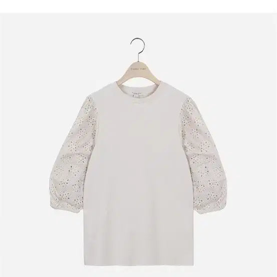 [BUNJANG] Thursday Island Punch Lace Mix Tweed Blouse / 써스데이아일랜드 펀칭레이스믹스티블라우스