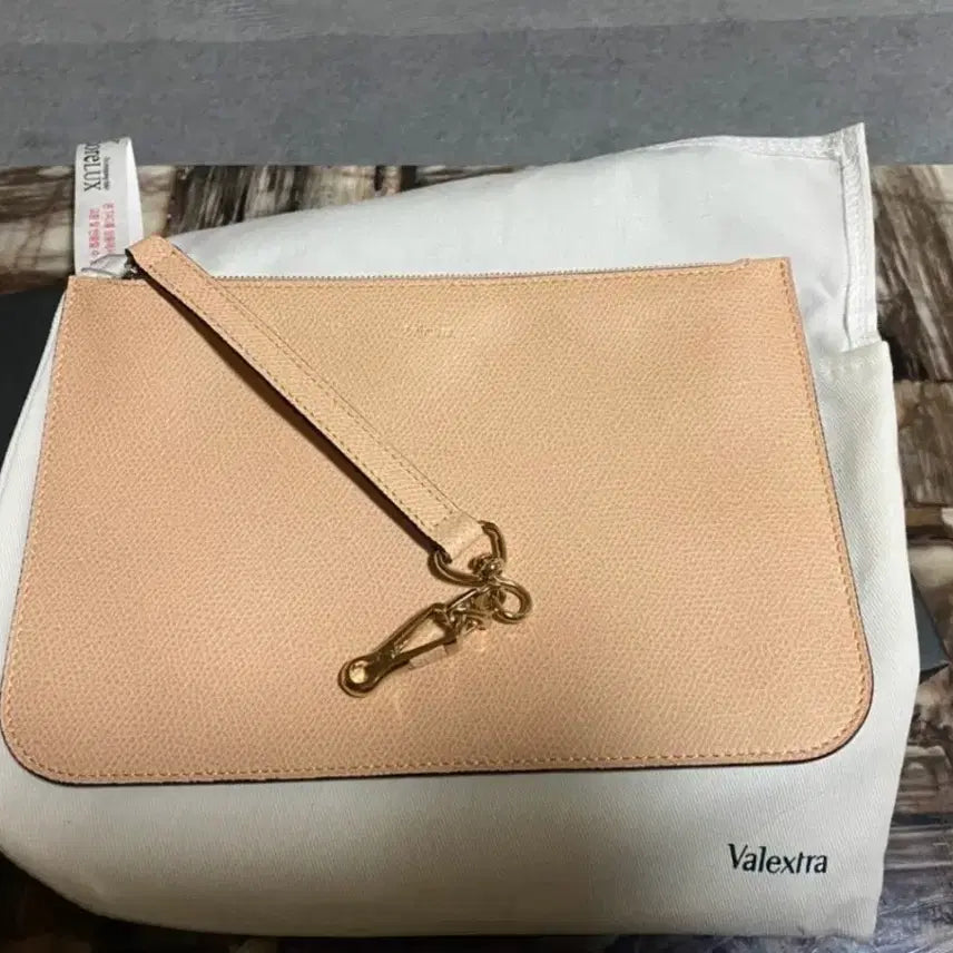 [BUNJANG] Valextra Leather Pouch Clutch / 발렉스트라  클러치 파우치 미착용