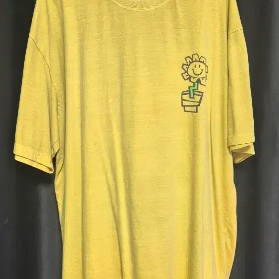 [BUNJANG] Pigment Washed Yellow Flower Print Short Sleeve T-Shirt / 새상품 피그먼트 원단 옐로우 플라워 프린팅 반팔 티셔츠