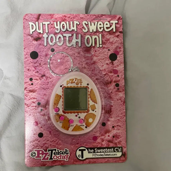 [BUNJANG] Taket Biscuit Tamagotchi Keychain / 테켓 비스켓 다마고치 키링